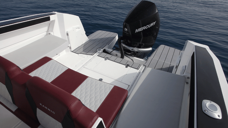 CS700-karnic-speedboat14
