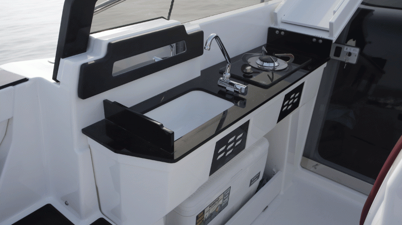 CS700-karnic-speedboat4
