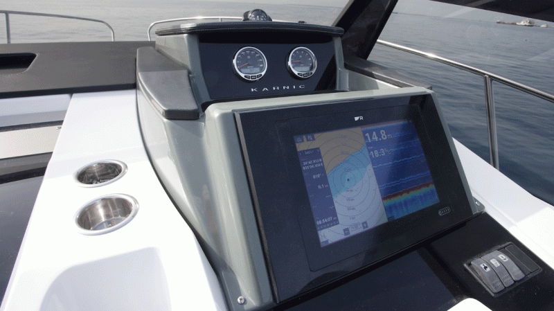 CS700-karnic-speedboat6
