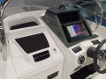 Karnic-speedboat-bowrider-Helm