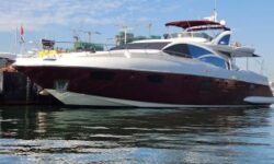 Azimut 103s