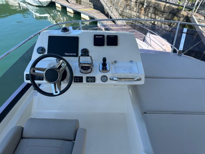 Prestige420 yachthk7