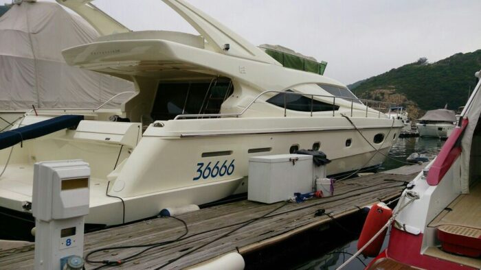 Ferretti 62