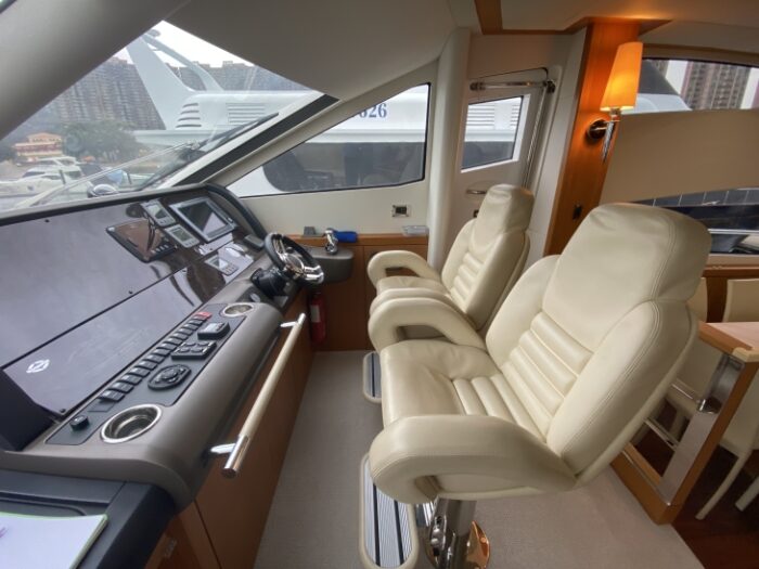 SUNSEEKER MANHATTAN 73 003