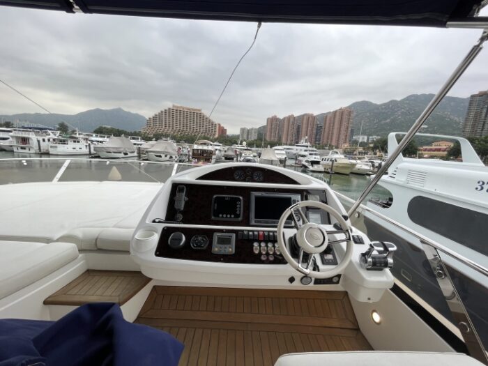 SUNSEEKER MANHATTAN 73 021