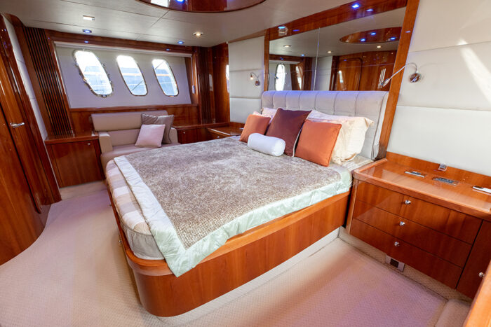 Sunseeker predator72 12