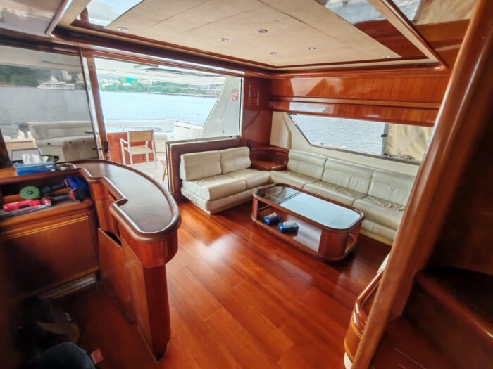 Ferretti80 3