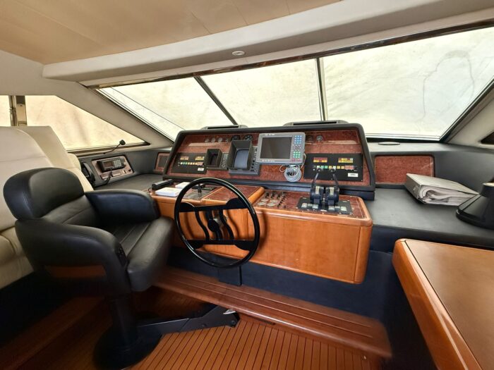 Ferretti80 30