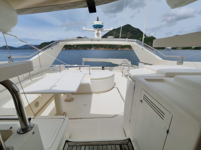 Ferretti80 5