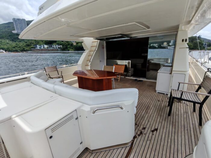 Ferretti80 7
