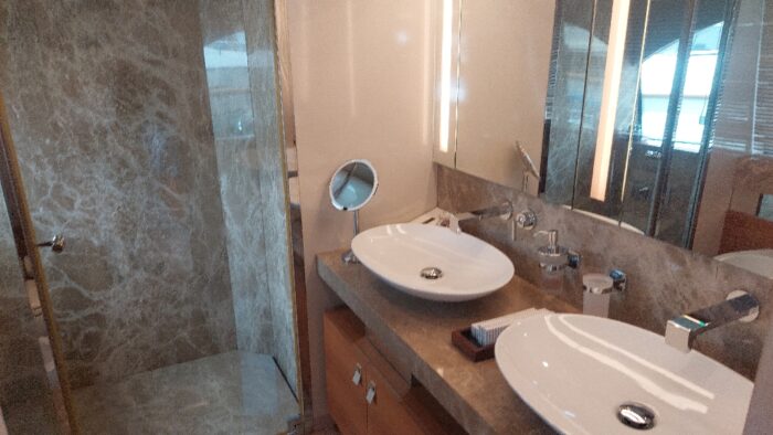 customline navetta28 ferretti 2