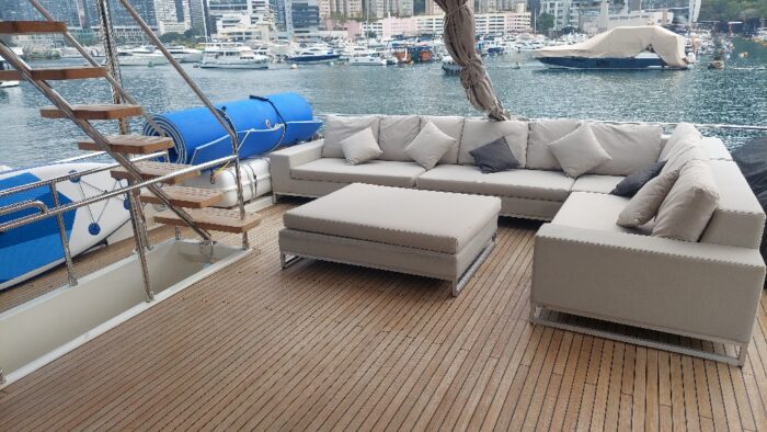 customline navetta28 ferretti 7