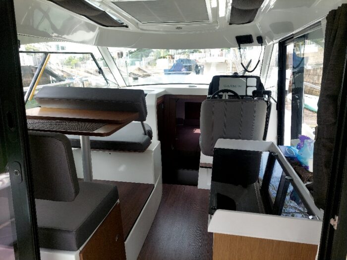 Antares9 beneteau 6