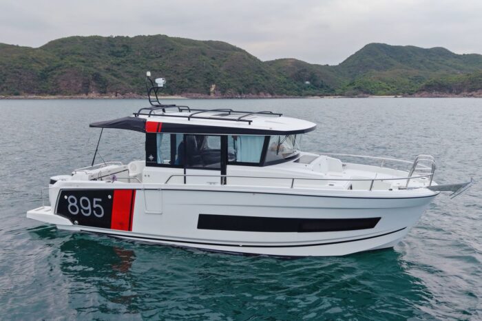 Merryfisher895 jeanneau 6