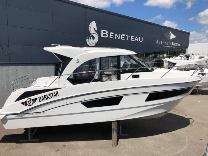 Antares 9 Benetau