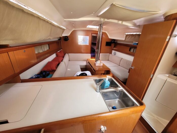 Beneteau Oceanis34 sailingyacht 3