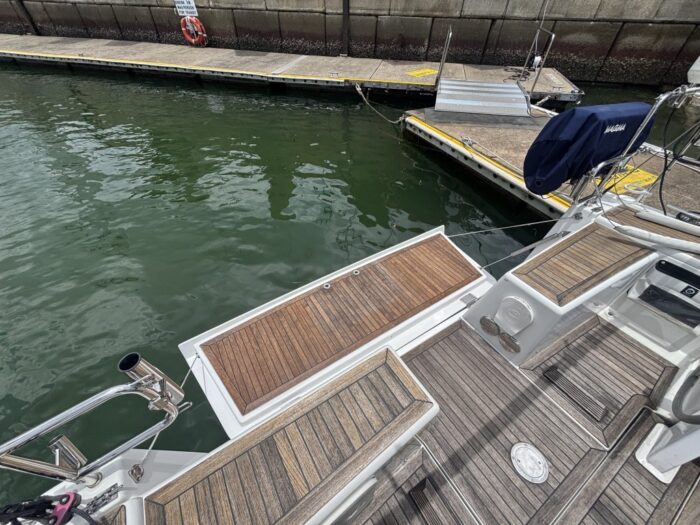 Hanse 385 sailingyacht 10