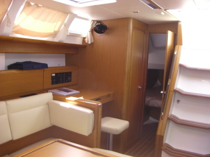 JEANNEAU SO44i 2