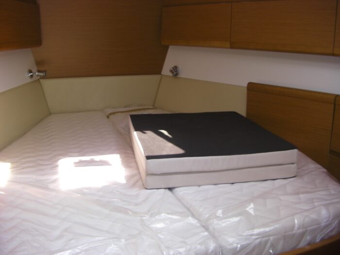 Jeanneau SunOdessy 44i 5