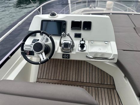 Prestige550 4