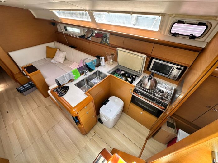 SunOdyssey439 15